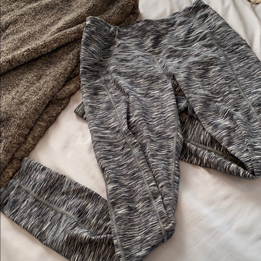 Athletic Leggings with Pockets
